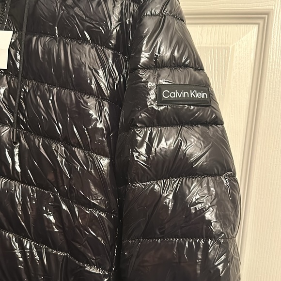New Men Size Large Calvin Klein Hooded Shiny Puffer Jacket with tags - Picture 3 of 10
